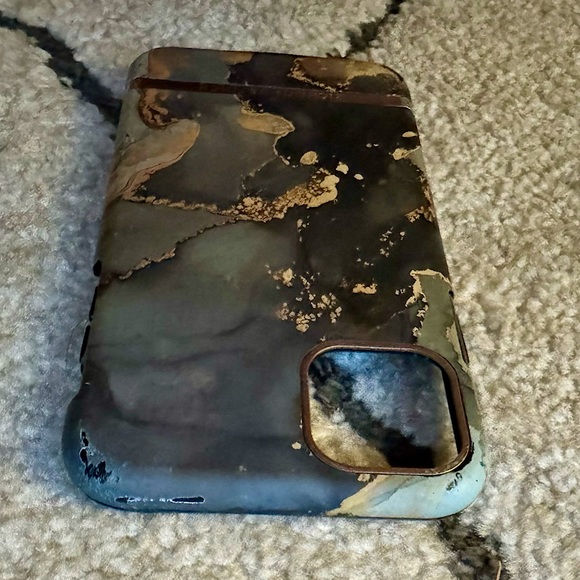 RICHMOND & FINCH iPhone 11 Pro Max Case MARBLE GOLD BEADS - Picture 7 of 7